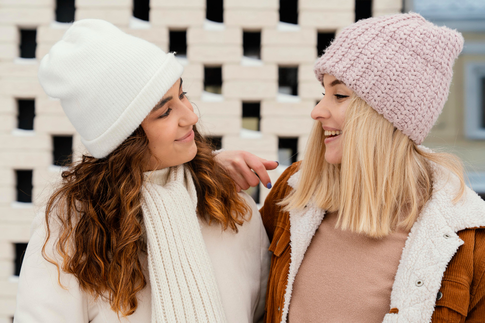 Cold-Weather Glam - самые модные женские шапки для зимы