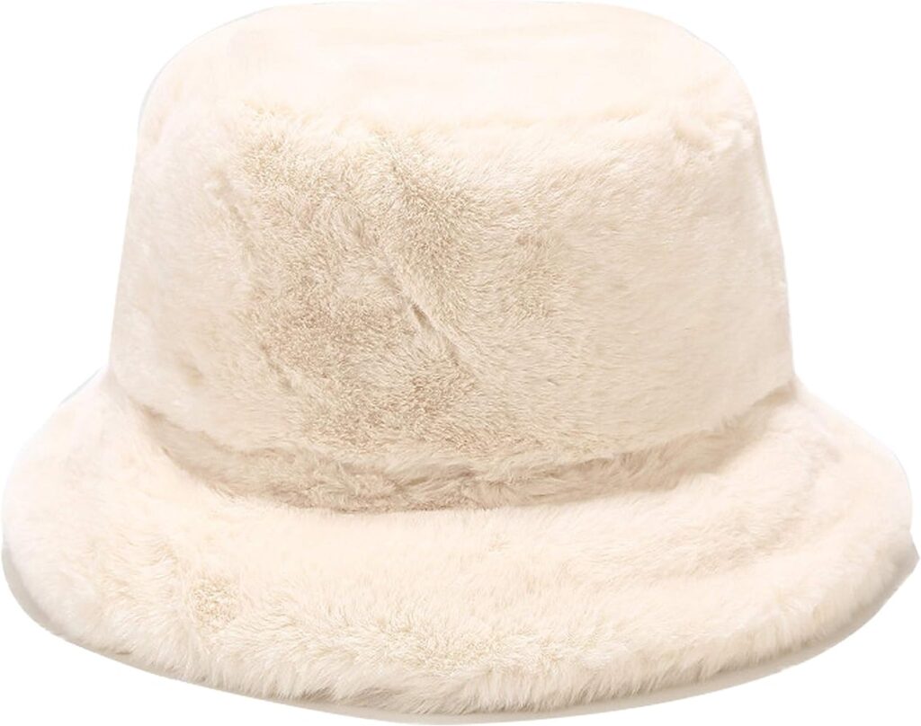 Зимняя шапка-ведро из искусственного меха