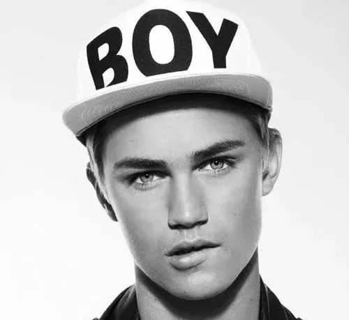 1. snapback cap
