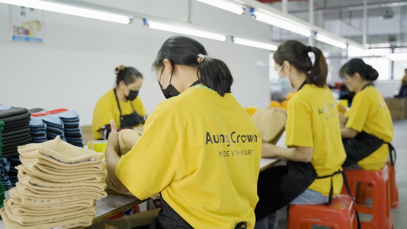 custom beanie manufacturer