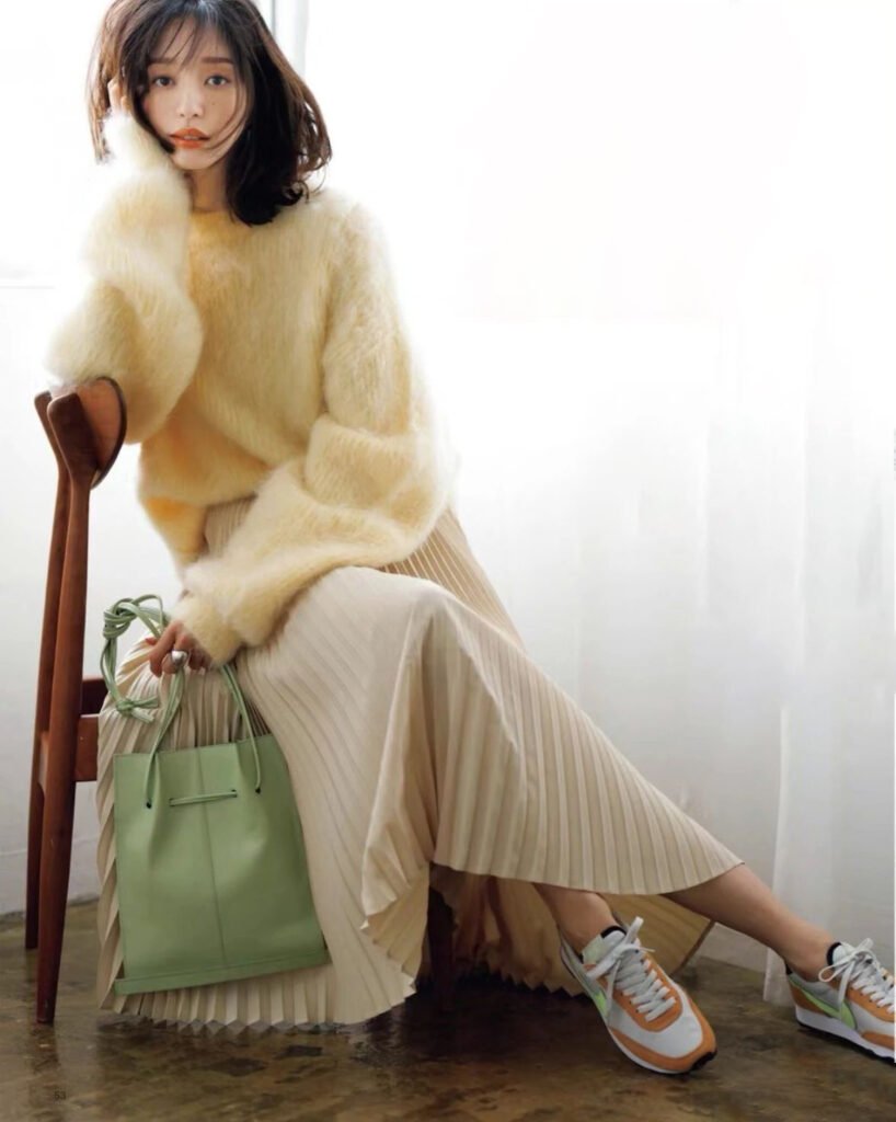 Milk yellow sweater