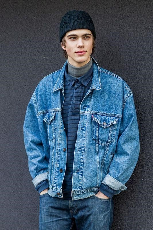 Echoing the color between the pants and the beanie-04