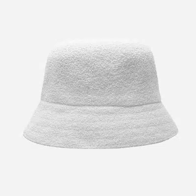 cappello invernale a secchiello