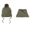 Armeegrün Kinder Winter 2-teiliges Set mit Bommelmütze + Schal Wk2410-014