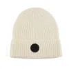 Bonnets à revers en cuir beige personnalisés PB-FB0033