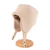Бежевые зимние плюшевые шапки без козырька с ушанками Wbeh2410-07