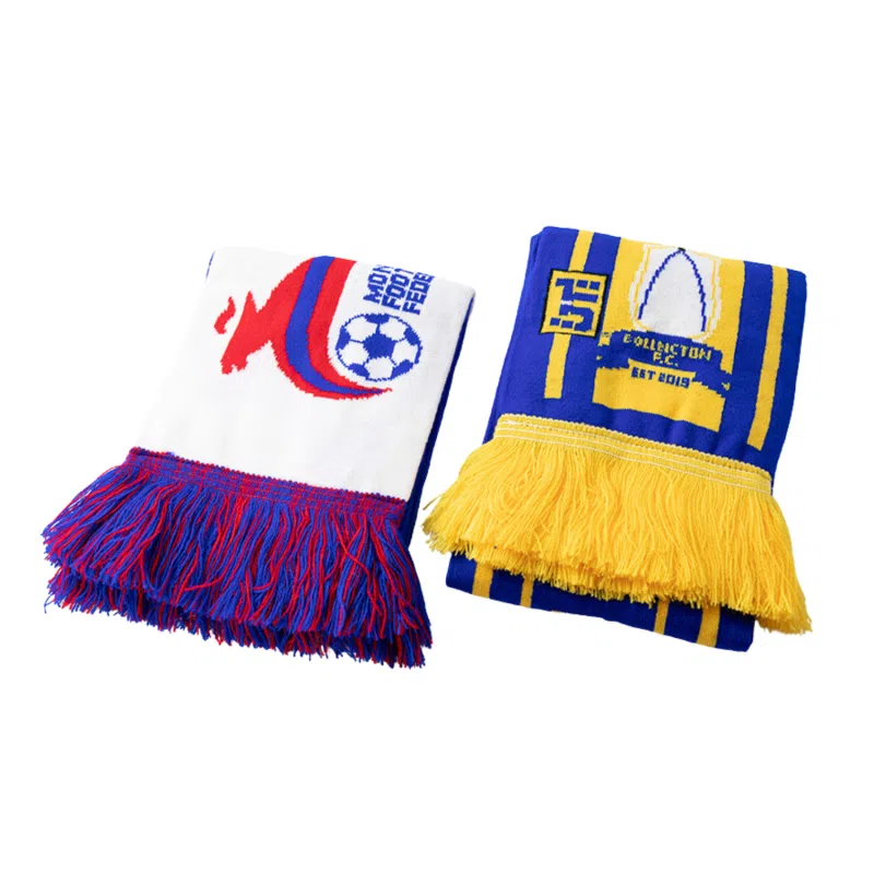 Winter-Jacquard-Fußballschals mit Quasten Wa24010-04, Kombi – gefaltet