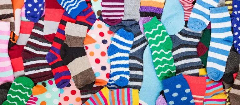 How to Choose the Right Socks - Material Guide for Comfort & Performance