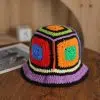 Cappello estivo all'uncinetto in maglia multicolore personalizzato in acrilico