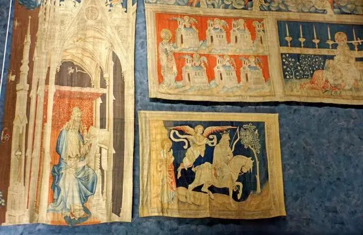 LA TAPISSERIE DE L'APOCALYPSE