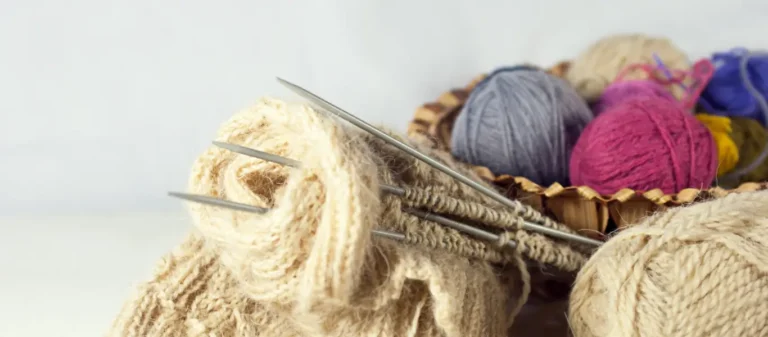 Knitting Trends_ Monet-Inspired Fall_Winter Fashion