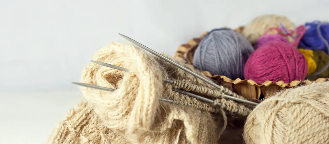 Knitting Trends_ Monet-Inspired Fall_Winter Fashion